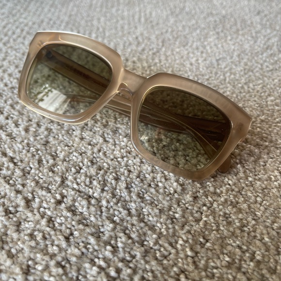 Celine Translucent beige sunglasses - Picture 5 of 5